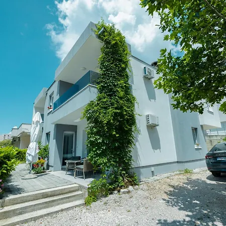 Apartment Marusic Makarska