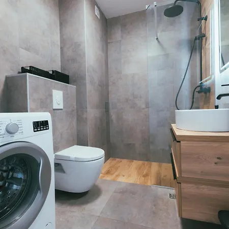 Marusic * Макарска