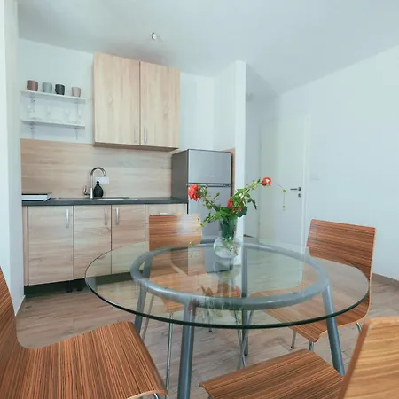 Marusic マカルスカ